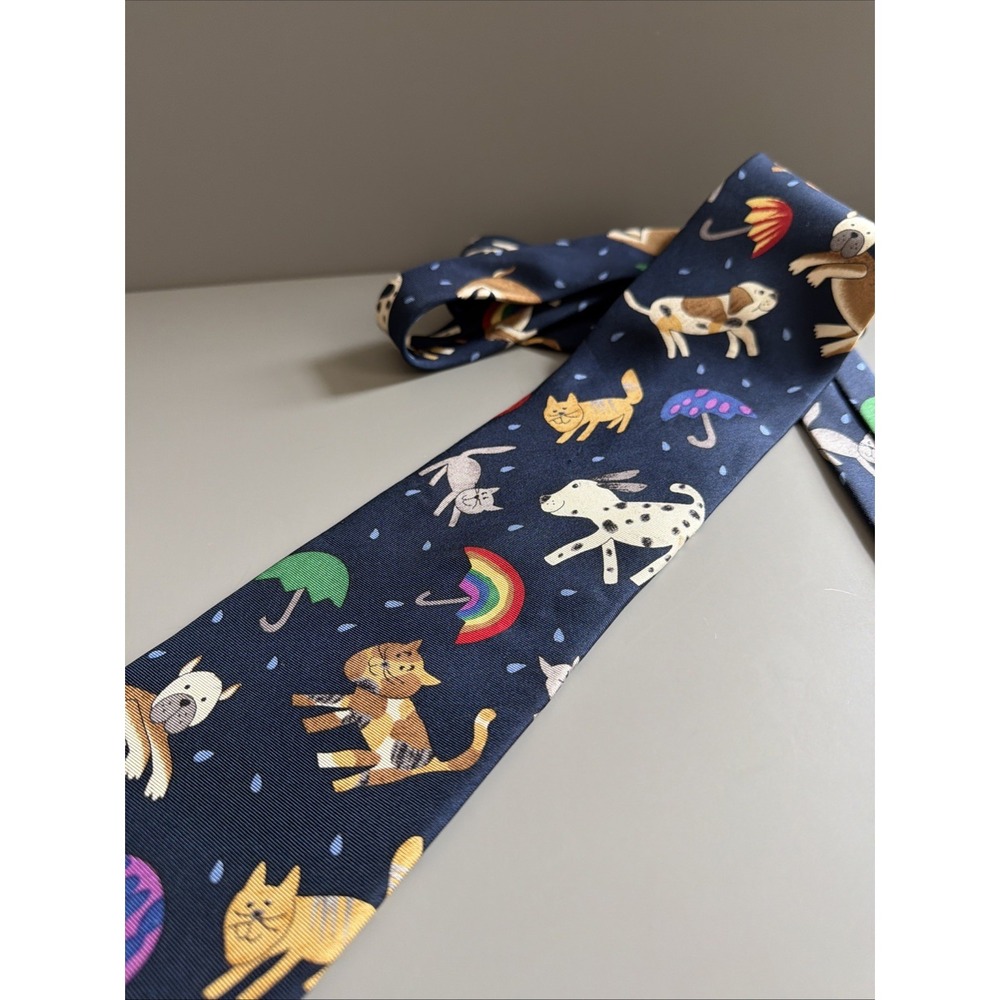 Save The Children-Mens necktie "Raining Pets" Cats & Dogs Silk Novelty Print - Picture 5 of 5